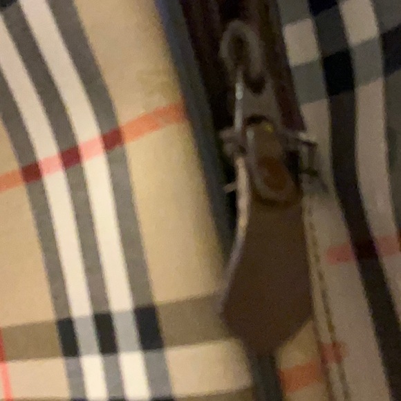 Burberry garment bag with keys authenticity car - Picture 5 of 10